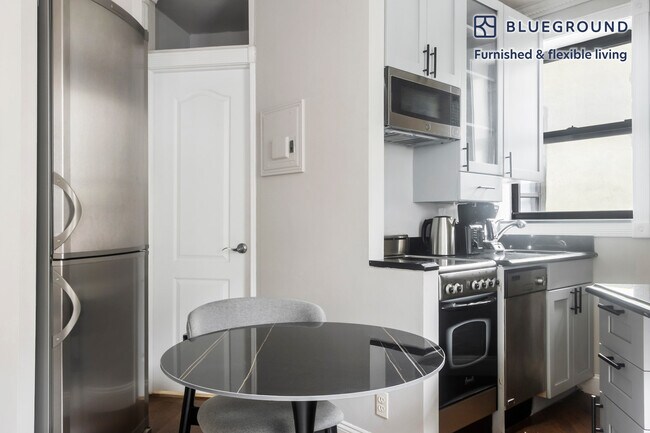 Foto del edificio - 232 Elizabeth St