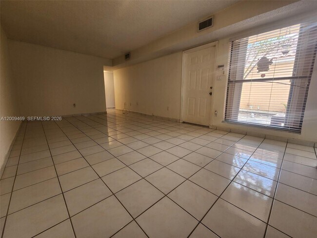Foto del edificio - 11810 SW 80th St