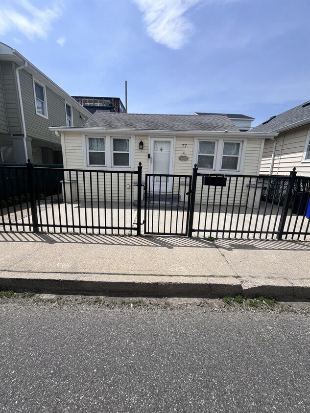 Foto principal - 77 Wisconsin St