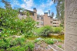 Building Photo - 9715 Mesa Springs Way