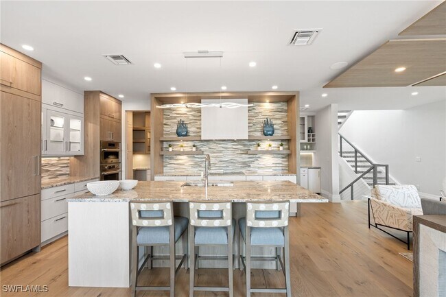 Foto del edificio - 121 Barefoot Cir