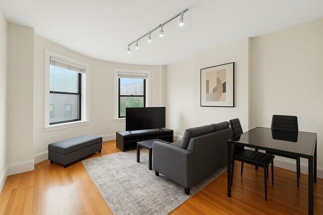 Building Photo - 310 Shawmut Ave