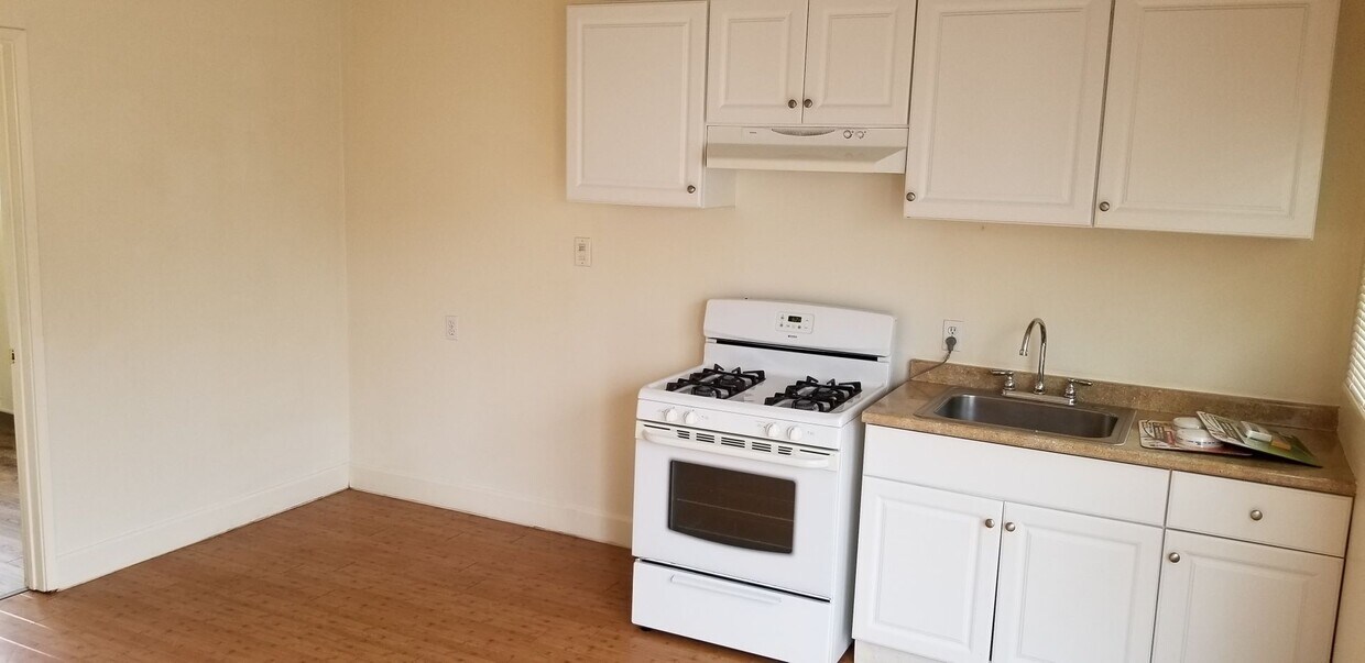 Foto del edificio - Cute 1Bd 1 Ba Unit in NE Santa Maria