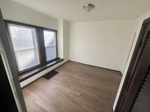 Building Photo - 213 Flint St