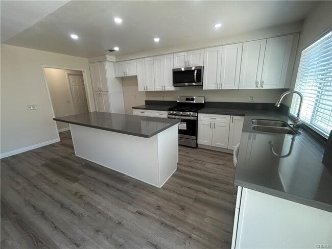 Building Photo - 11240 Platte Dr
