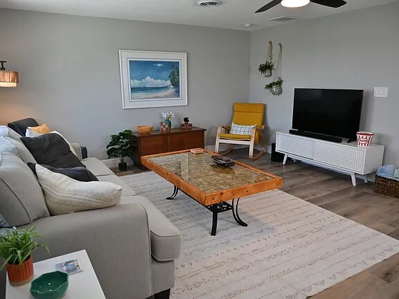 Building Photo - 1625 Meadow Lark Ln