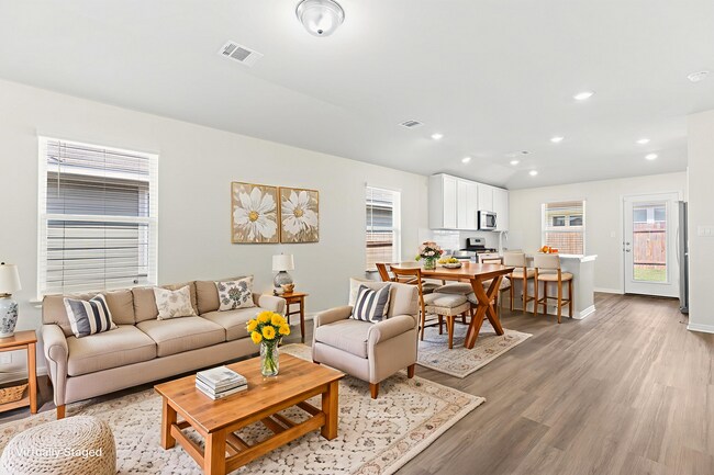 Building Photo - 821 Sun Grove Trl