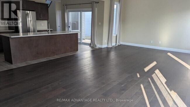 Photo du bâtiment - 1395 Lawson Rd