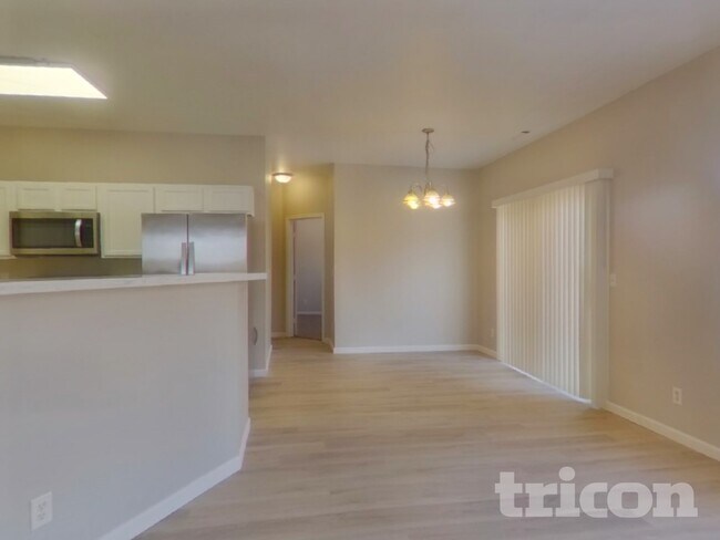 Foto del edificio - 9615 Stoney Creek Way