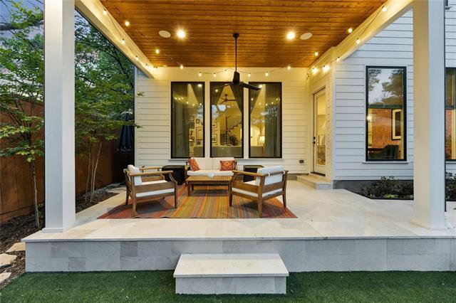 Building Photo - 8810 Groveland Dr