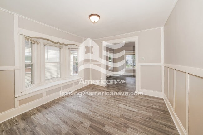 Building Photo - 339 W Calthrop Ave