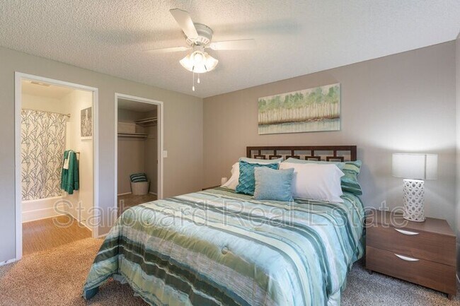 Foto del edificio - 4828 123rd St SW