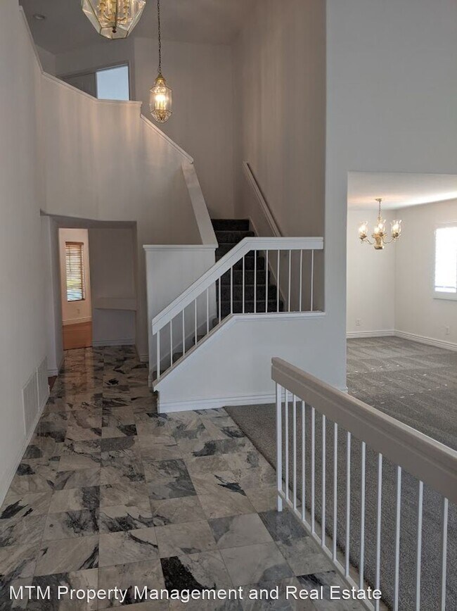 Building Photo - 4 br, 3 bath House - 13887 Carriage Rd