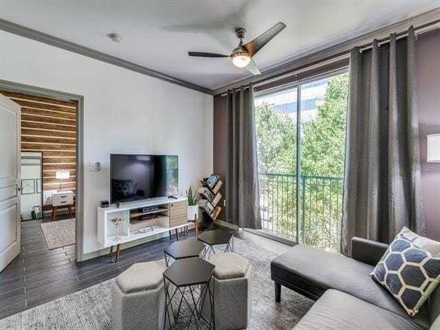 Building Photo - 330 Las Colinas Blvd E