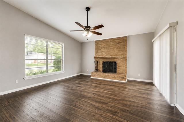 Foto del edificio - 5305 Meadowside Dr