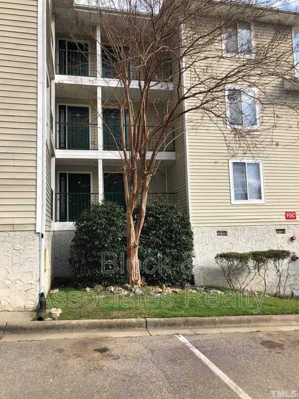 Foto principal - 3351 Galleria Dr