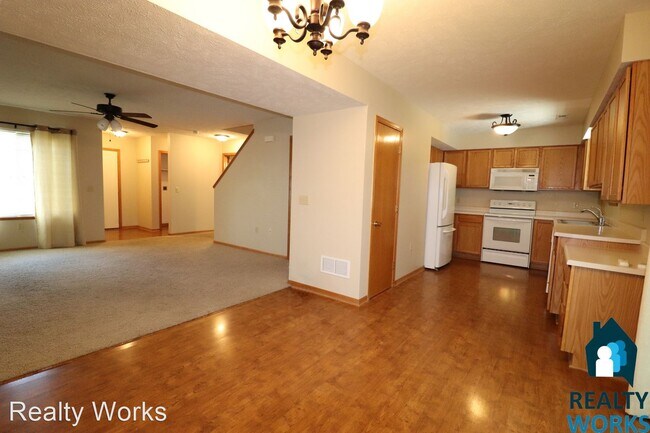 Building Photo - 3 br, 2 bath House - 1147 Trimble