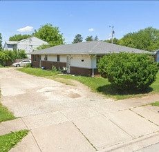 Building Photo - 437-439-439 Forest St