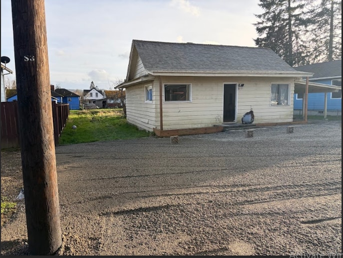 Building Photo - 300 E Curtis St