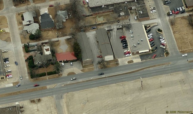 Foto aérea - 1207 W Gore Blvd