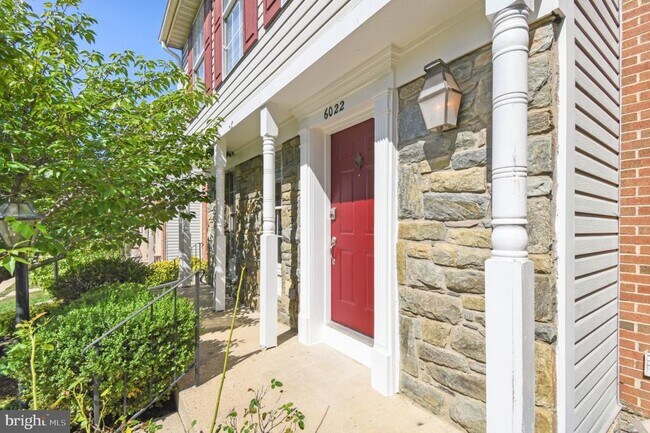 Foto del edificio - 6022 Phlox Ct