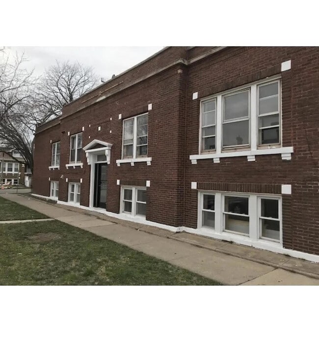 Foto del edificio - 2345 Cuyler Ave