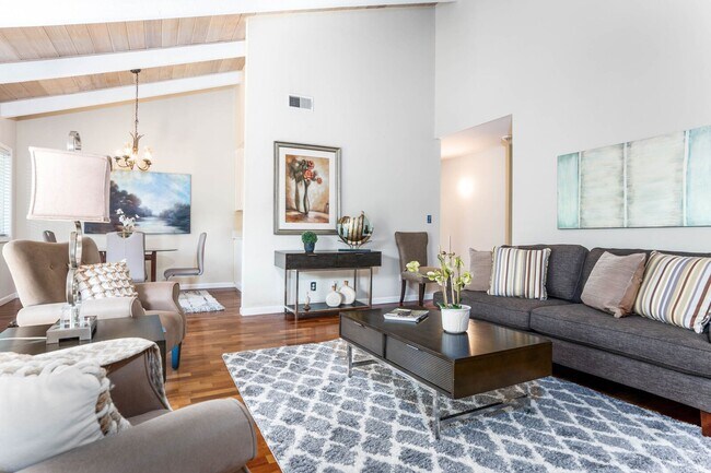 Foto del edificio - Fantastic Townhome in Mountain View