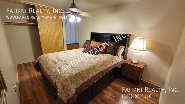 Foto del edificio - Luxury 2 Bedroom Fully Furnished Town Home...