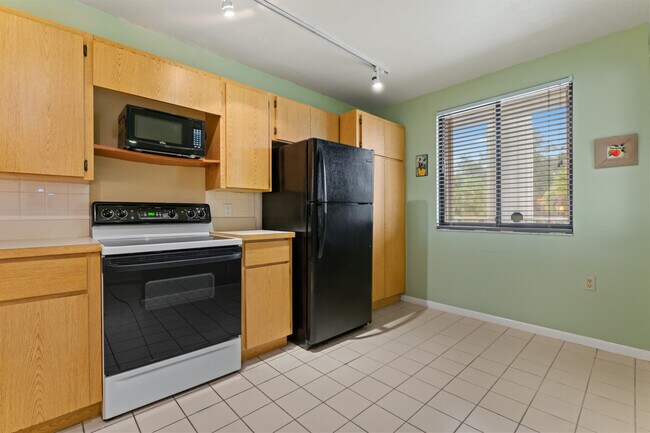 Foto del edificio - 2621 Village Blvd