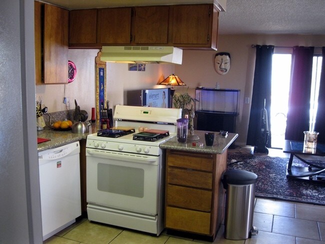 Kitchen - 68100 Calle Las Tiendas