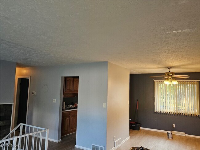 Foto del edificio - 14780 Cedarwood Ct