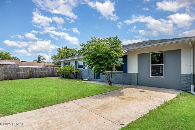Building Photo - 1808 Green Pl