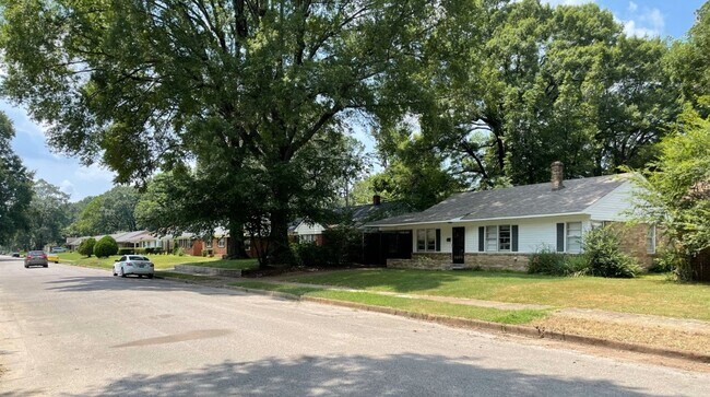 Foto del edificio - 1503 Hopewell Road