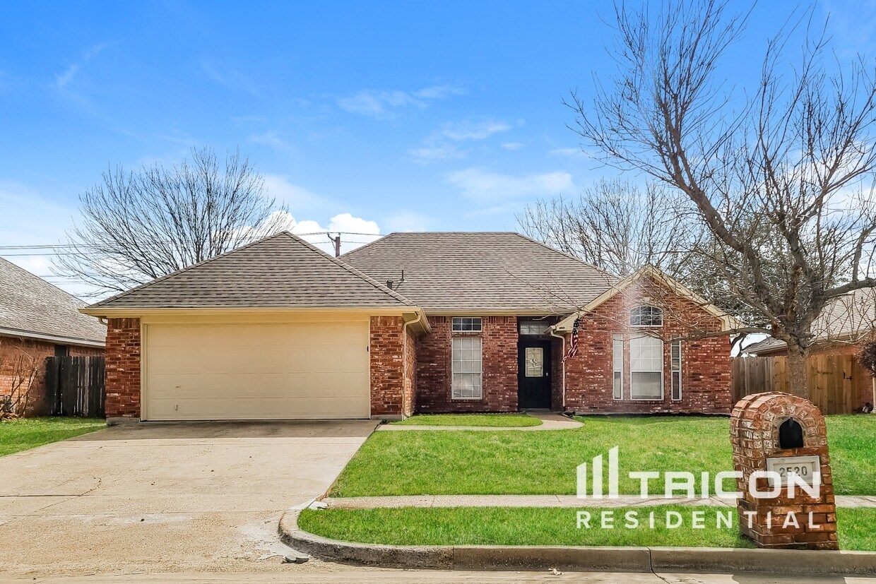 Primary Photo - 2520 Elliott Avenue Mansfield TX