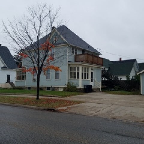 Building Photo - 383 Maple Ave