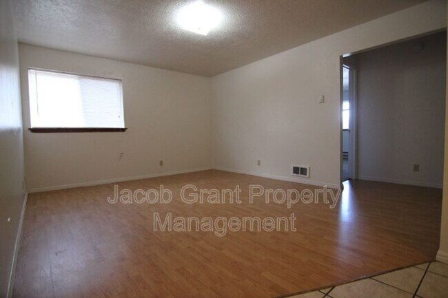 Foto del edificio - 2118 Meppen Dr