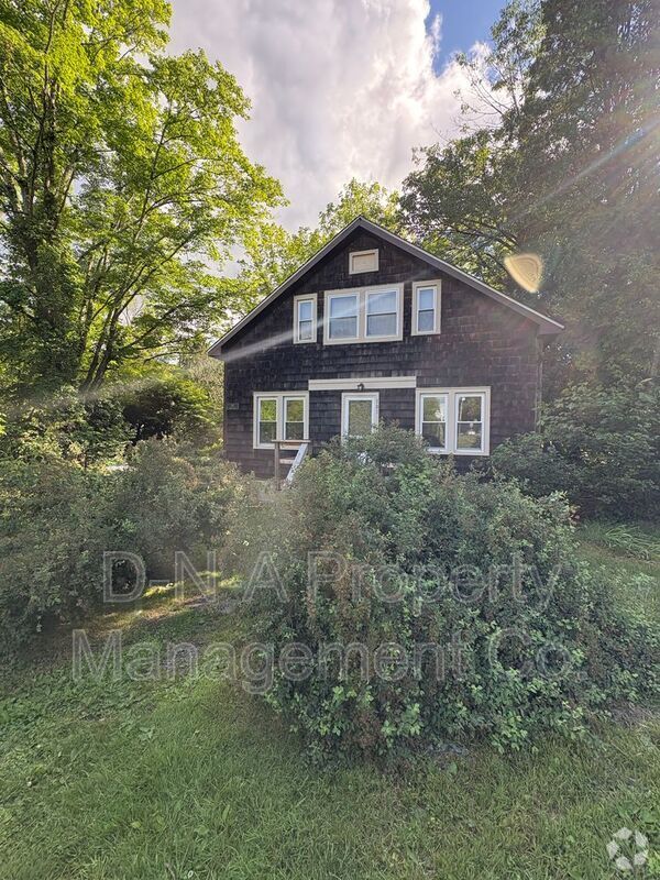 Building Photo - 102 Cabanna Ln
