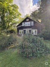 Building Photo - 102 Cabanna Ln