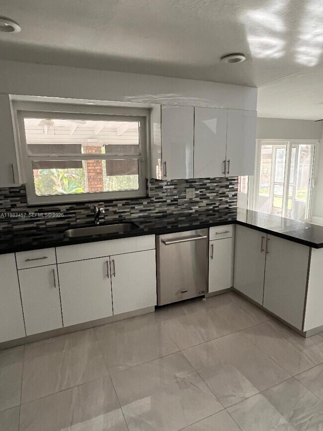 Foto del edificio - 11712 SW 13th St