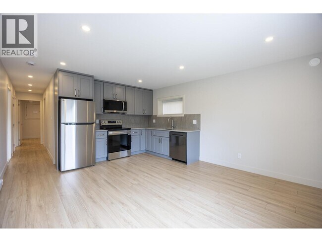Photo du bâtiment - 625X Kitchener St