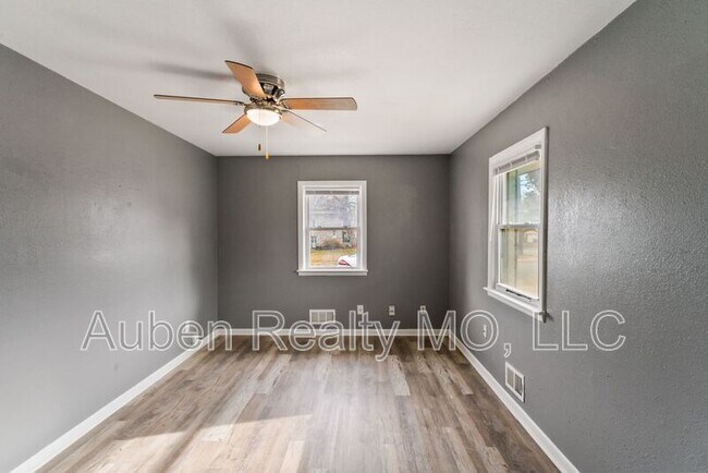 Foto del edificio - 3143 Puckett Rd