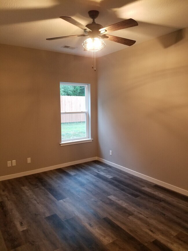 135 Residence Ln Unit G, Branson, MO 65616 Condo for Rent in Branson