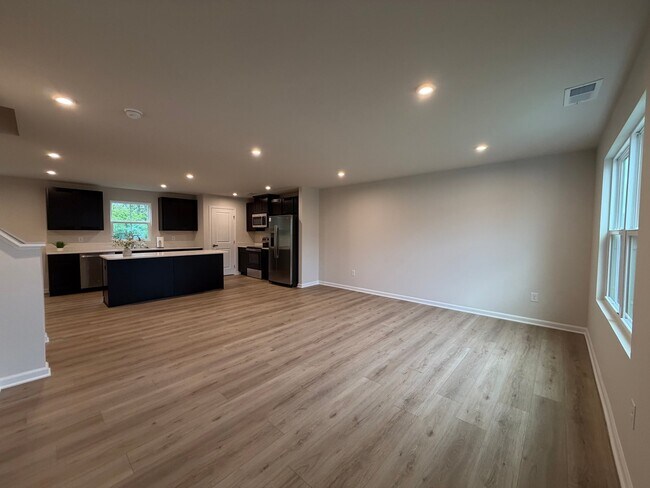 Building Photo - 289 Walsh Ln