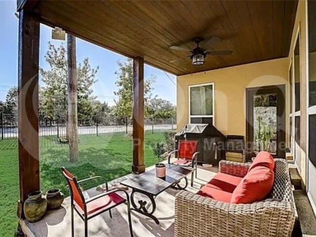 Building Photo - 12300 Terraza Cir