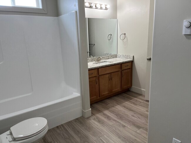 Foto del edificio - 686 Caribou St