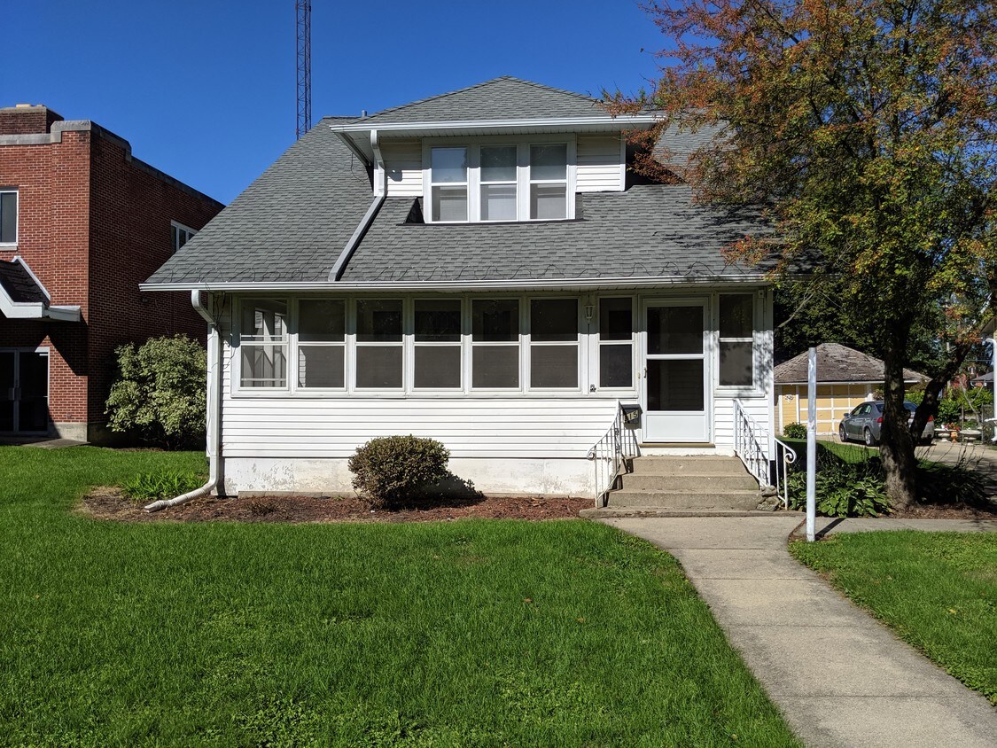 315 S 3rd St, DeKalb, IL 60115 House for Rent in DeKalb, IL