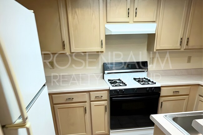 Foto del edificio - 8400 E Leigh Dr