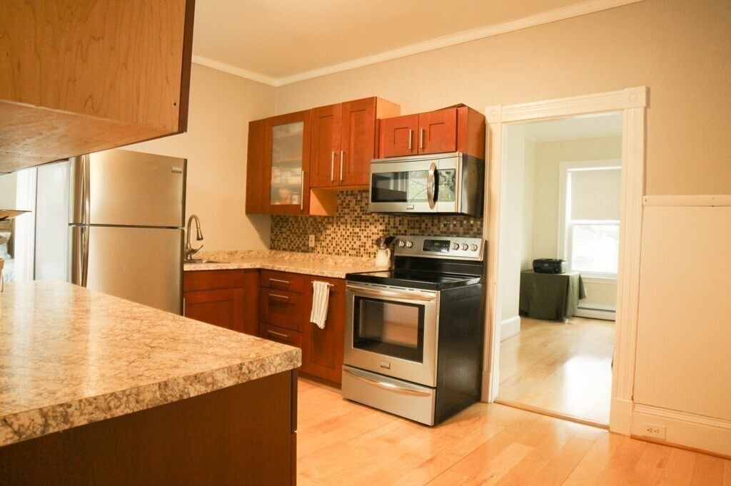 Foto principal - 239 Howard St