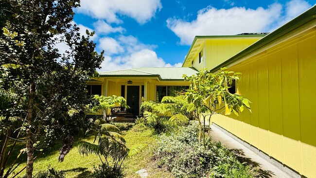 Building Photo - Spacious Volcano Home for Long-Term Rent
