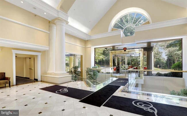 Foto del edificio - 5800 Nicholson Ln